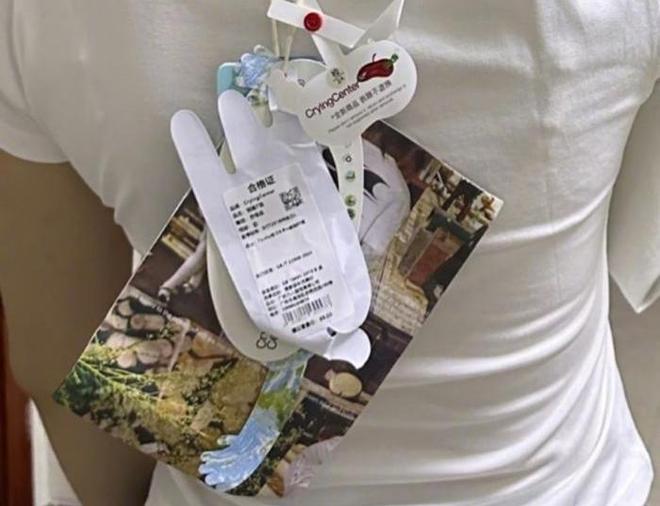 专治穿完就退商家把吊牌做得比脸还大